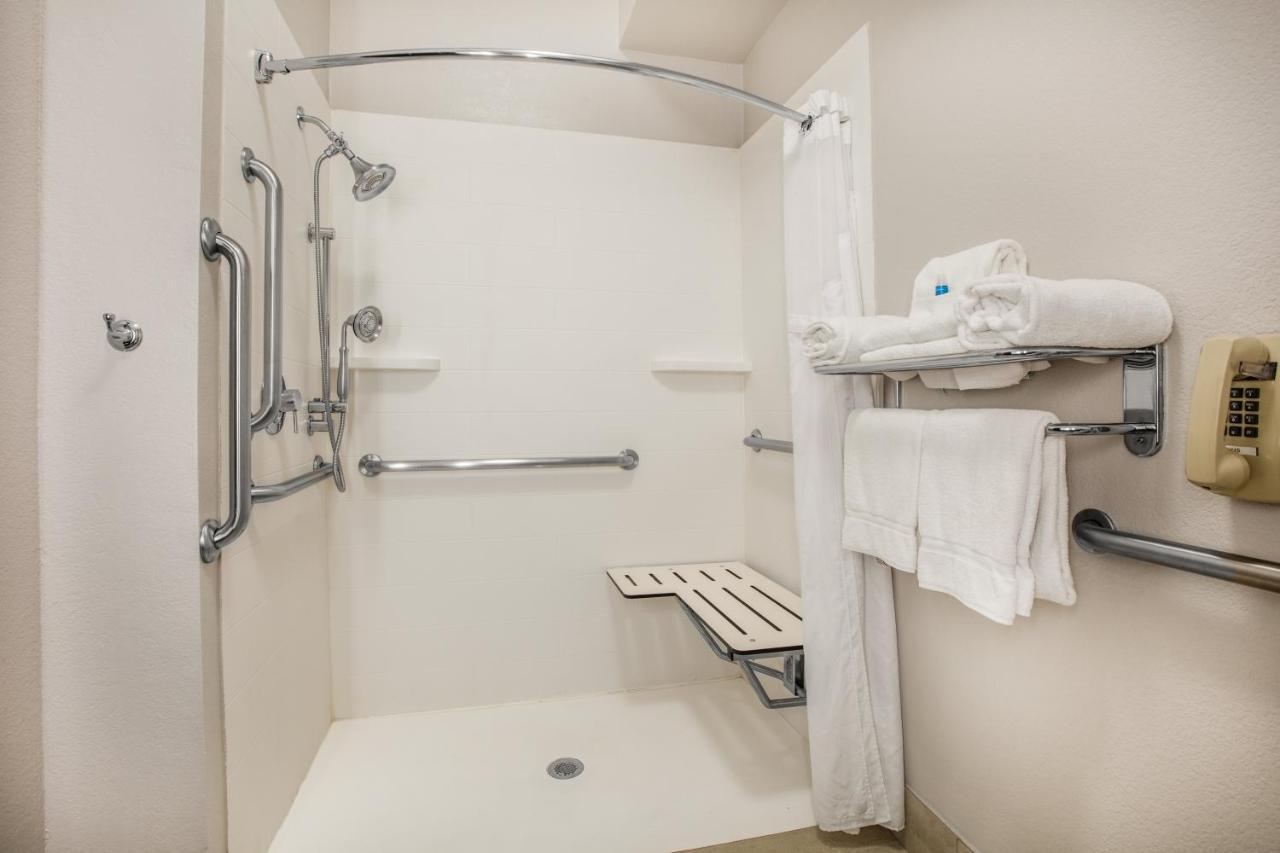 Holiday Inn Express Hotel & Suites Dallas - Grand Prairie I-20 By Ihg Exterior foto