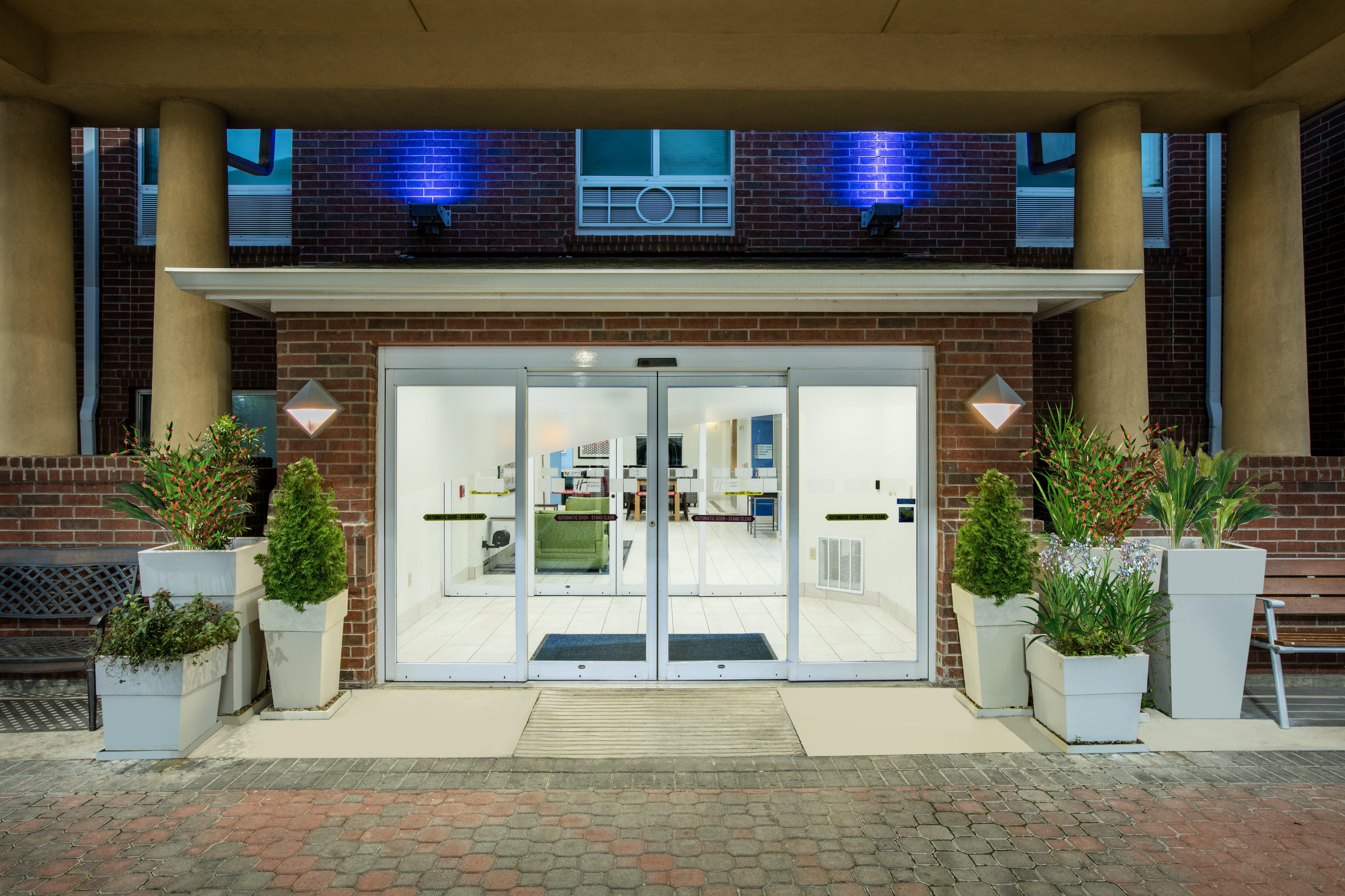 Holiday Inn Express Hotel & Suites Dallas - Grand Prairie I-20 By Ihg Exterior foto