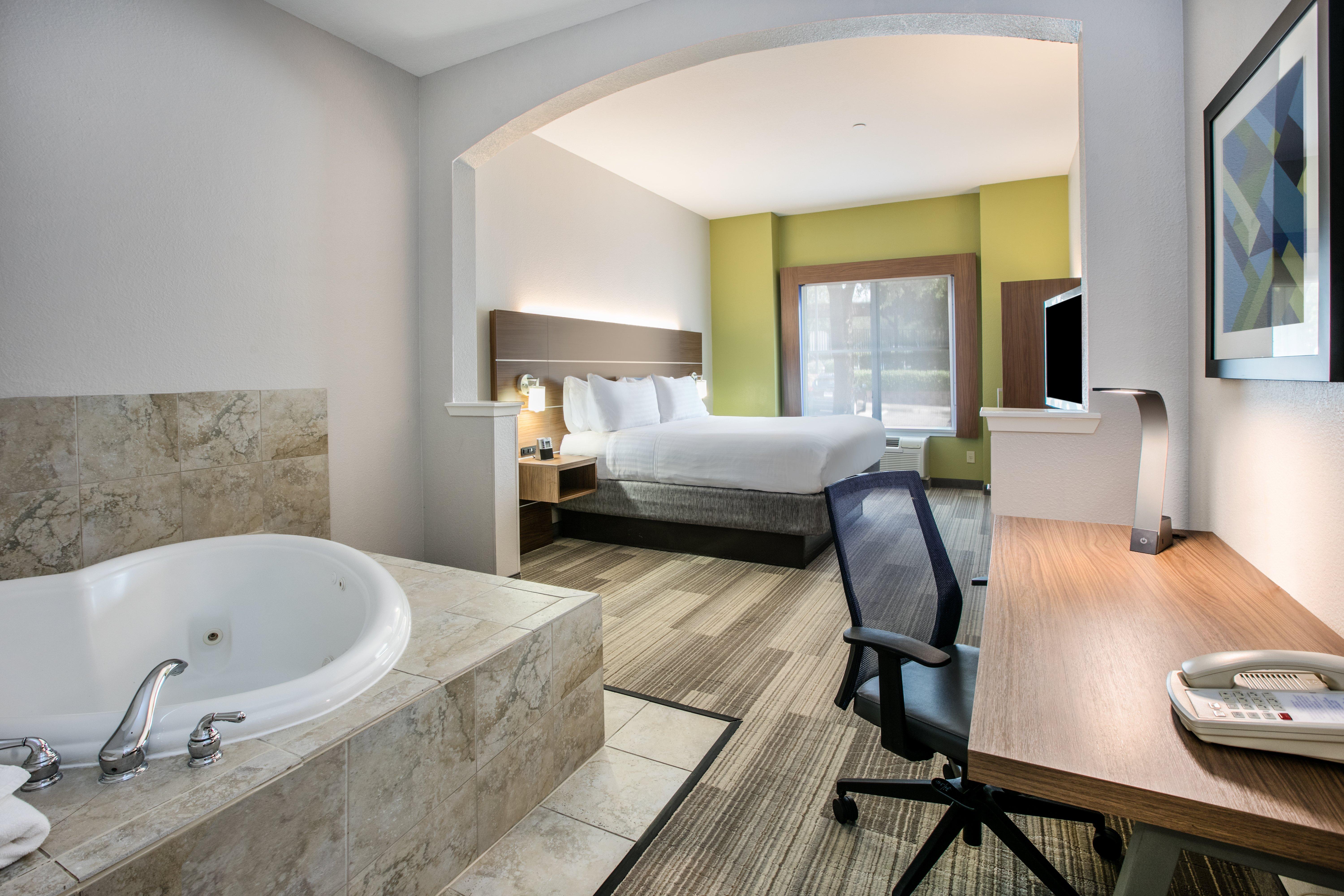 Holiday Inn Express Hotel & Suites Dallas - Grand Prairie I-20 By Ihg Exterior foto