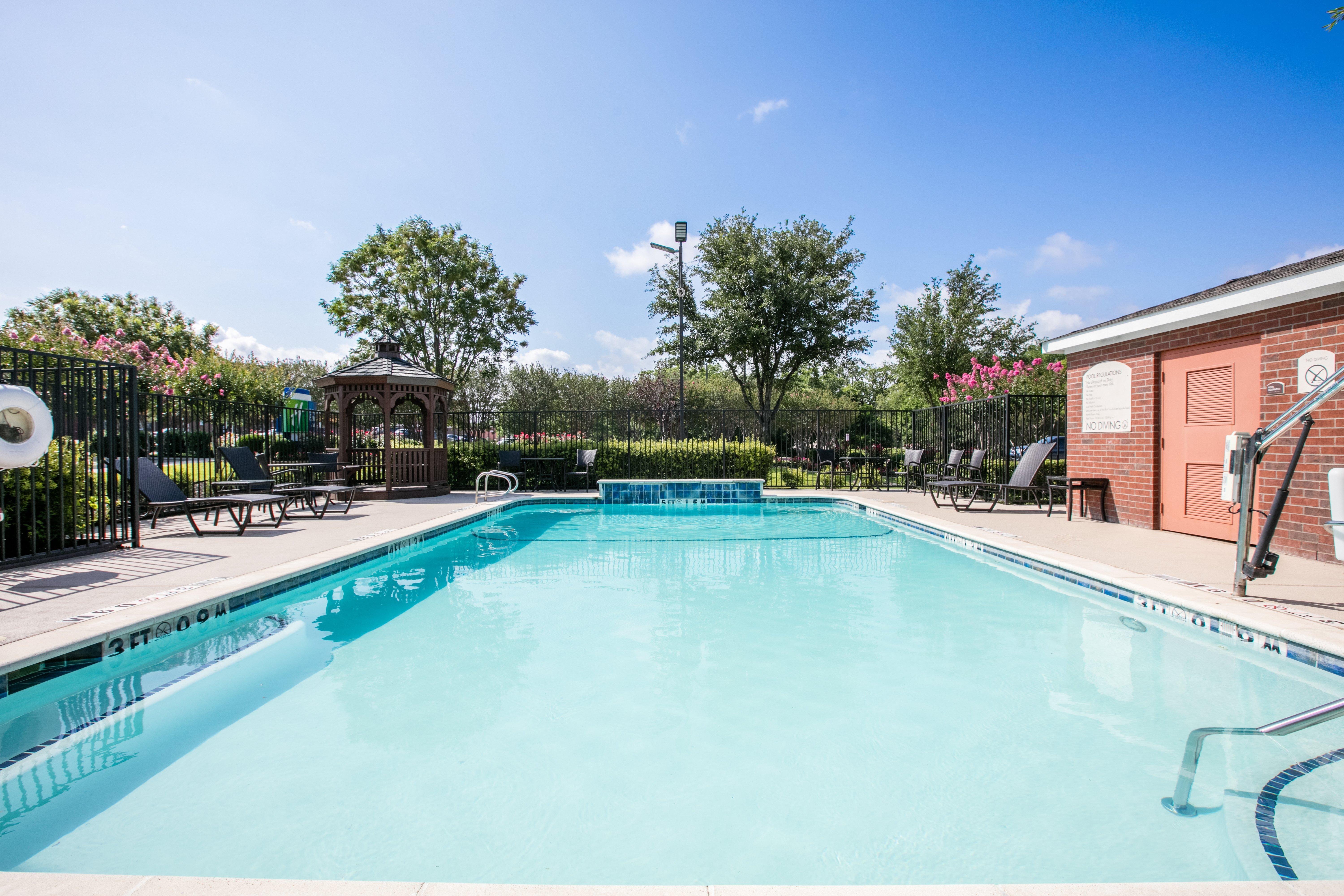 Holiday Inn Express Hotel & Suites Dallas - Grand Prairie I-20 By Ihg Exterior foto