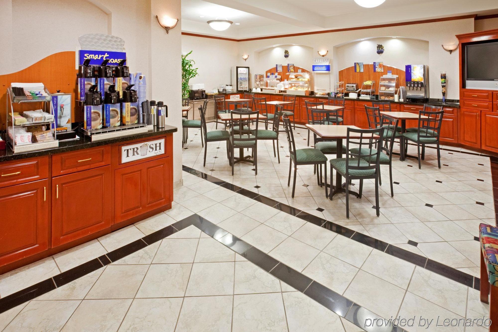 Holiday Inn Express Hotel & Suites Dallas - Grand Prairie I-20 By Ihg Exterior foto