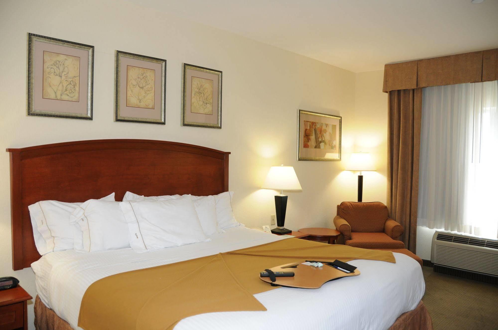 Holiday Inn Express Hotel & Suites Dallas - Grand Prairie I-20 By Ihg Exterior foto